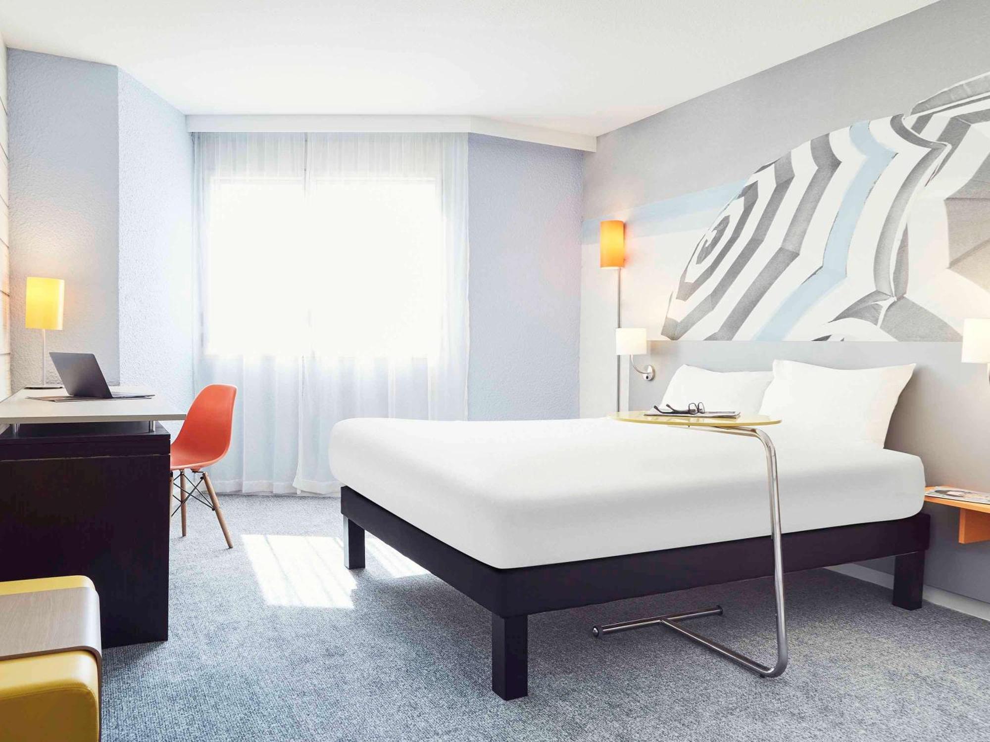 Ibis Styles Toulon La Seyne Sur Mer Exterior foto