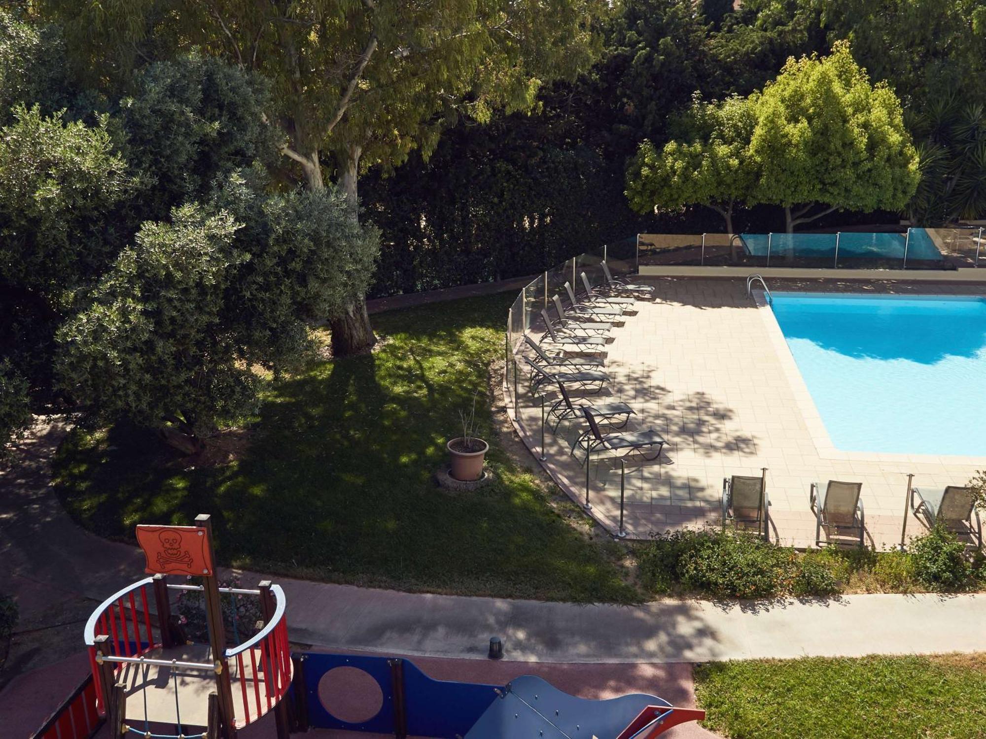 Ibis Styles Toulon La Seyne Sur Mer Exterior foto