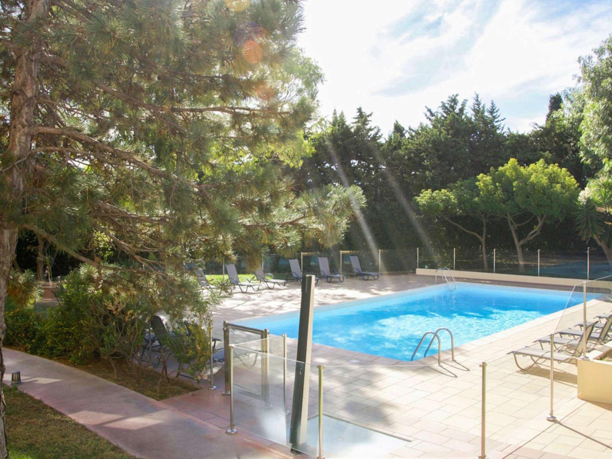 Ibis Styles Toulon La Seyne Sur Mer Exterior foto